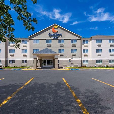 威奇托 东维奇塔康福特旅馆酒店 外观 照片